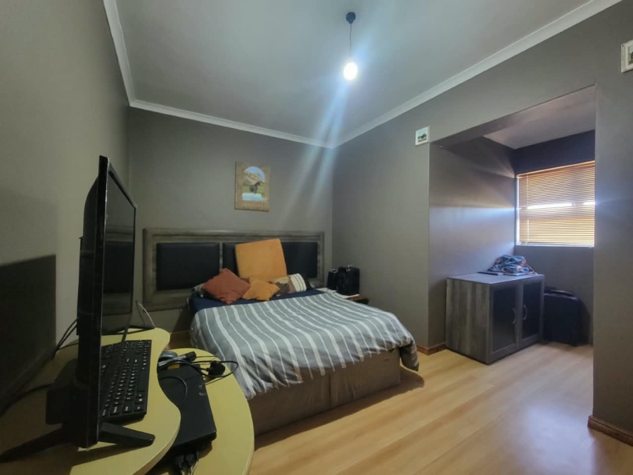 To Let 2 Bedroom Property for Rent in Des Hampden Western Cape